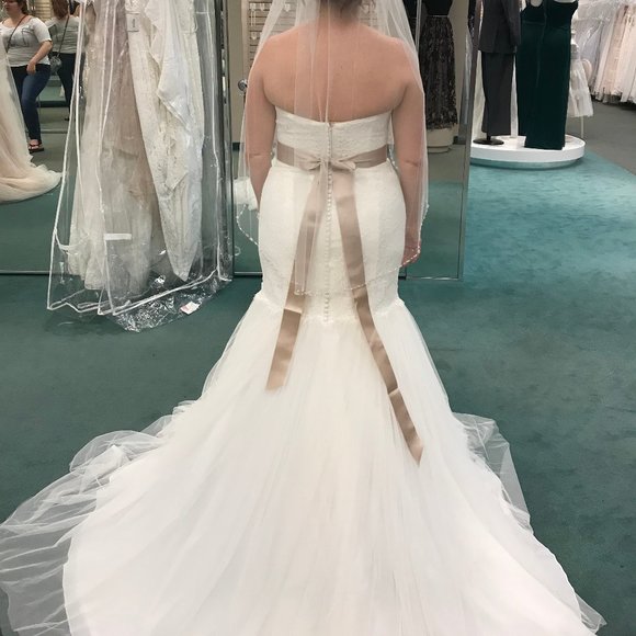 Wedding Dress Strapless Lace Trumpet w/Tulle Skirt - Picture 7 of 8